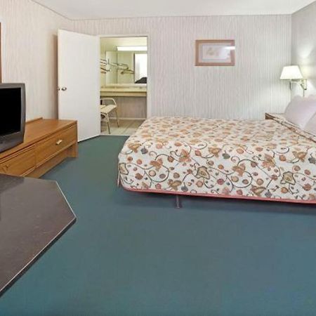 Knights Inn South Houston Tx Esterno foto