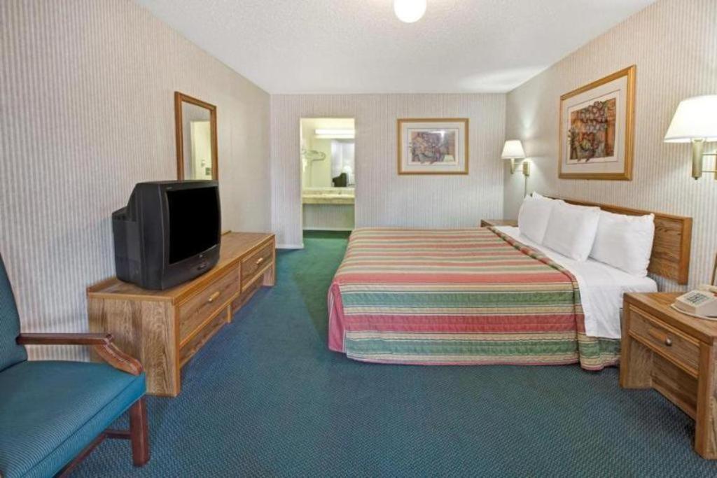 Knights Inn South Houston Tx Esterno foto