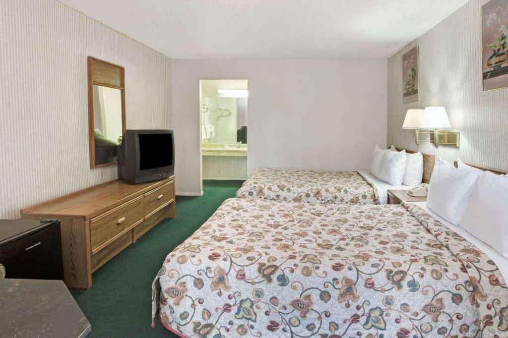 Knights Inn South Houston Tx Esterno foto