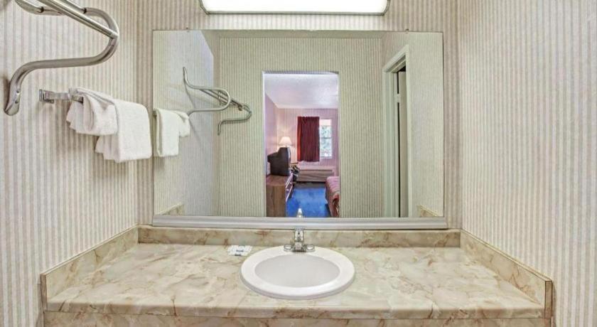 Knights Inn South Houston Tx Esterno foto