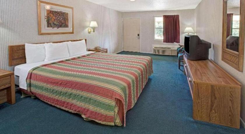 Knights Inn South Houston Tx Esterno foto